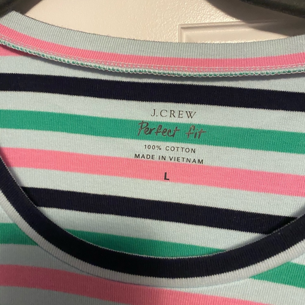 2/$25 J.Crew Short Sleeve T-Shirt - Picture 2 of 3